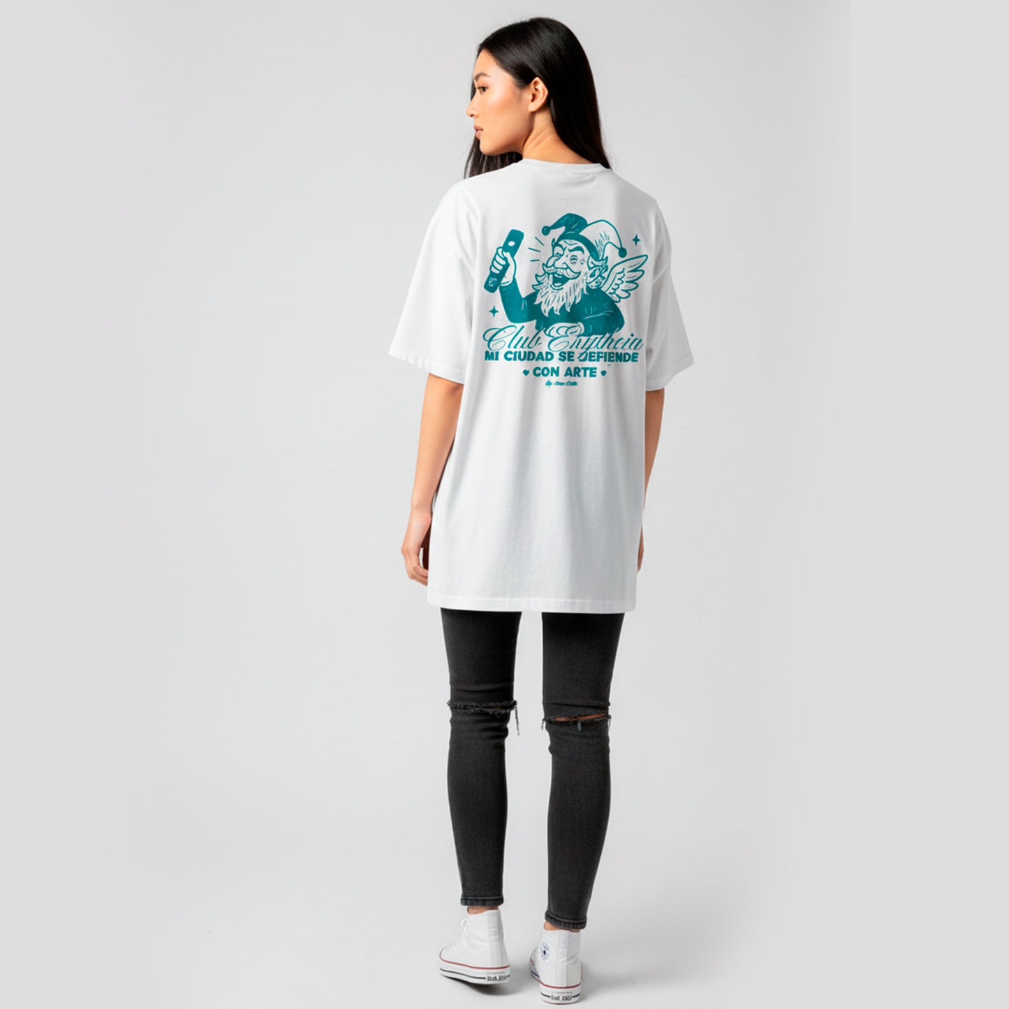 CAMISETA OVERSIZED  MOMO