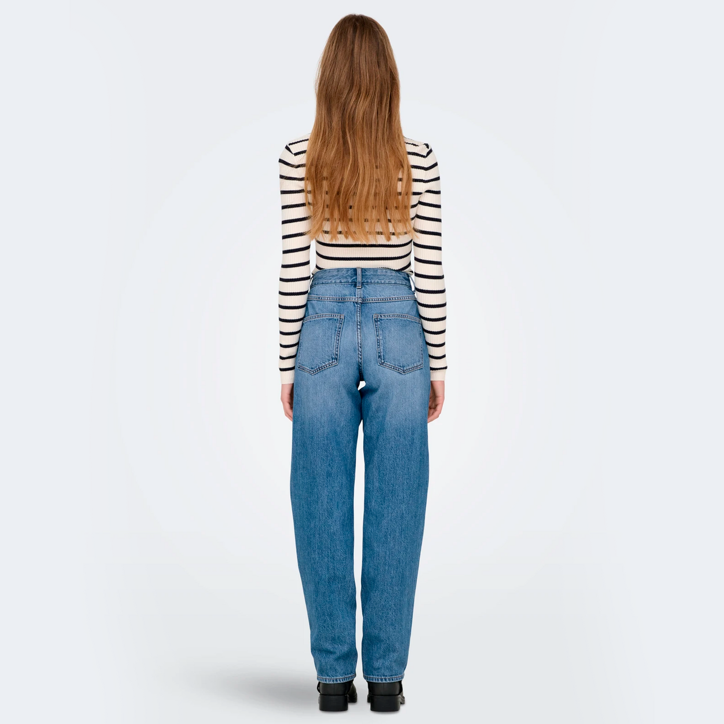Pantalón Lumi Mom Straight - Erytheia Wear / Only